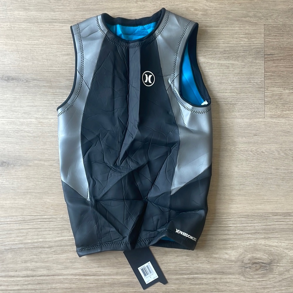 Wetsuit vest top. 2 mm. New with tags. Hurley. Size small.